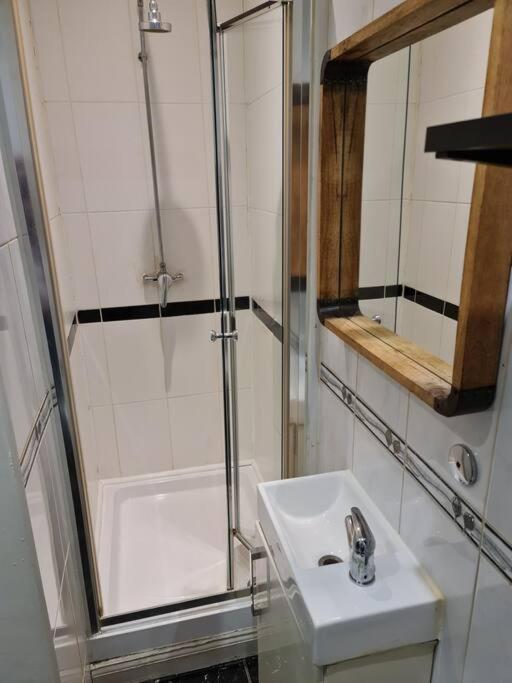 Cute One Bedroom Apartment 伦敦 外观 照片
